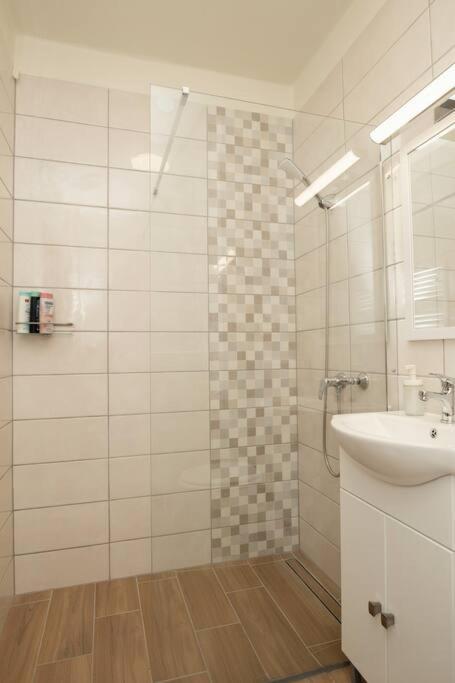 Petofi Family Apartman Debrecen Extérieur photo